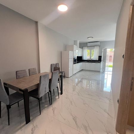 Apartments Коринос Экстерьер фото